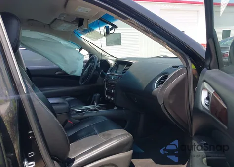 2015 Nissan Pathfinder Sl z USA, uszkodzony, nr VIN 5N1AR2MN7FC645047